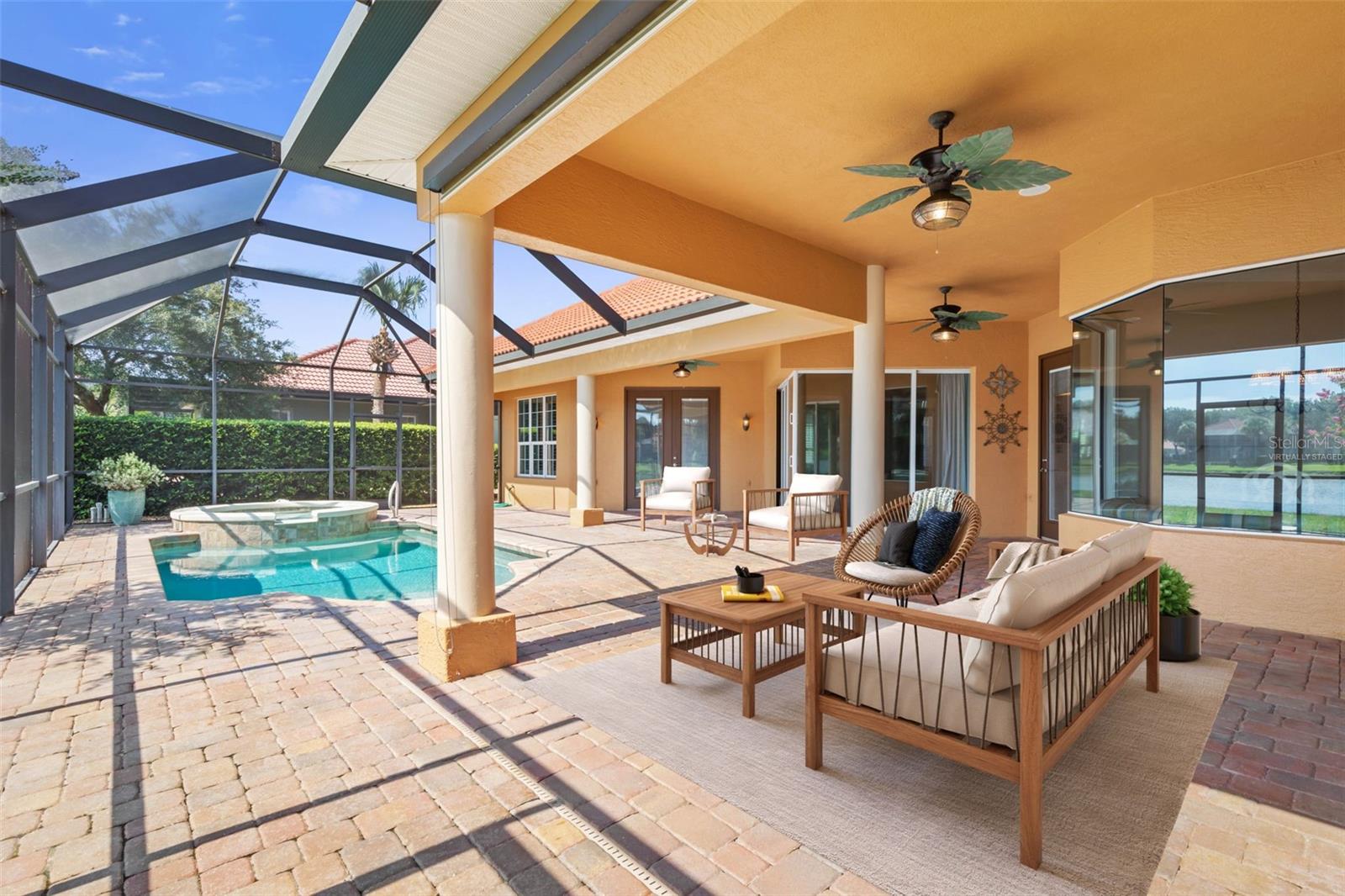 Image 32 of 100 For 30 Oak View Circle E