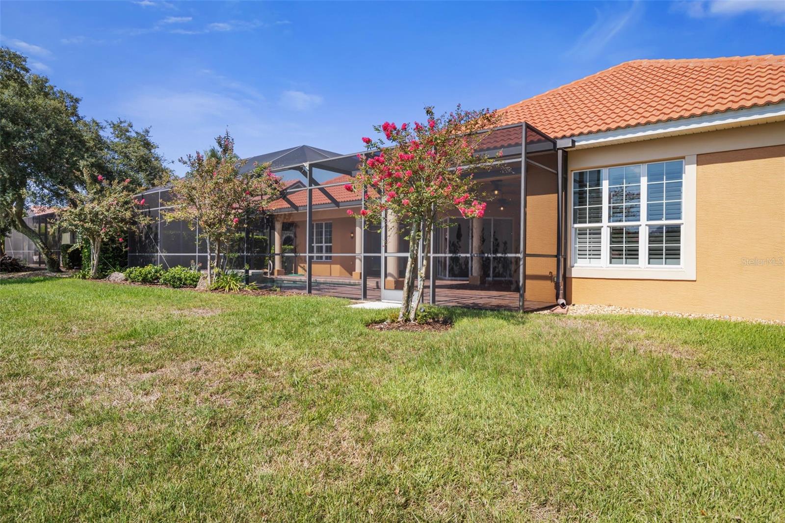 Image 33 of 100 For 30 Oak View Circle E