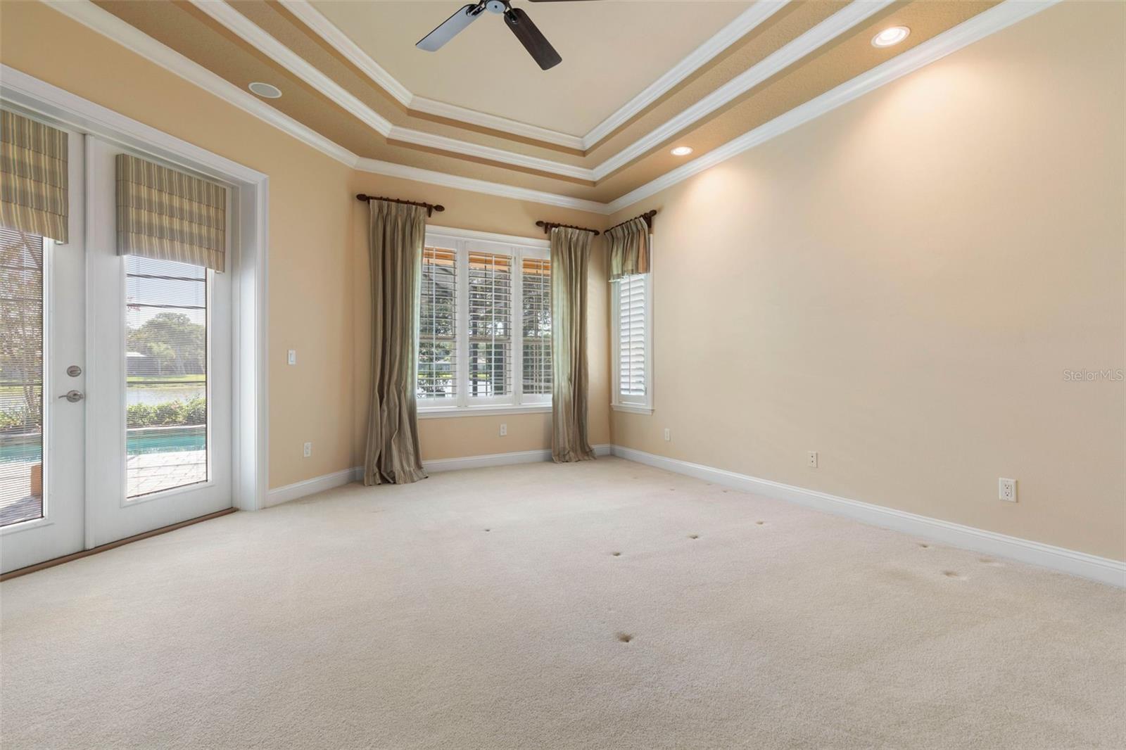 Image 37 of 100 For 30 Oak View Circle E