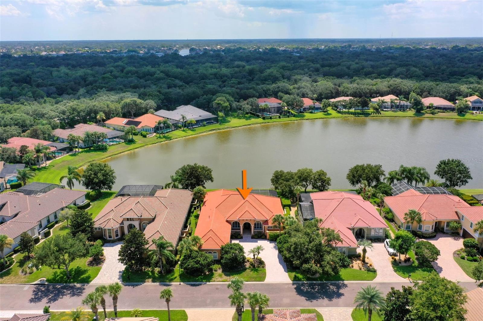 Image 4 of 100 For 30 Oak View Circle E