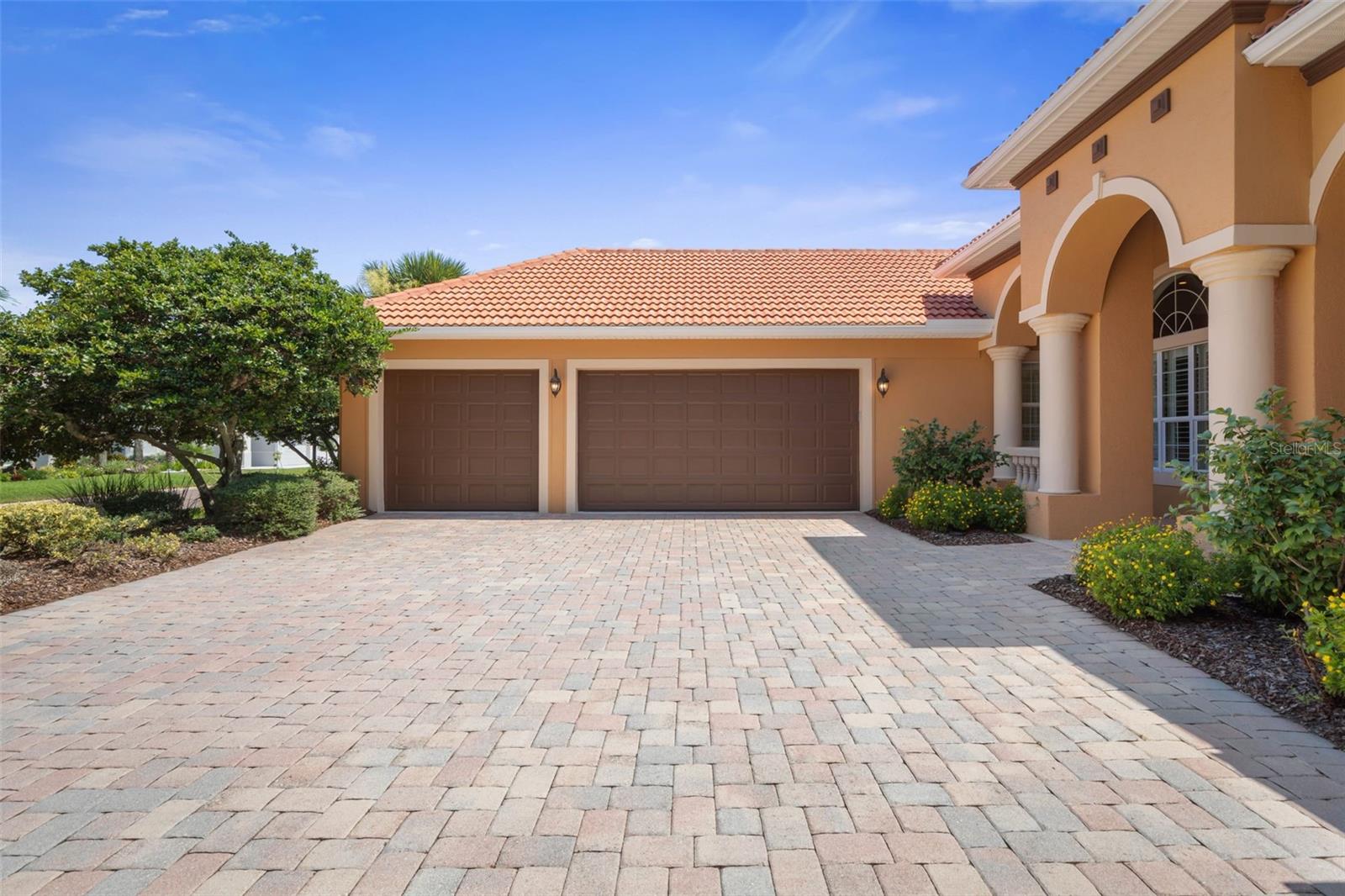 Image 56 of 100 For 30 Oak View Circle E
