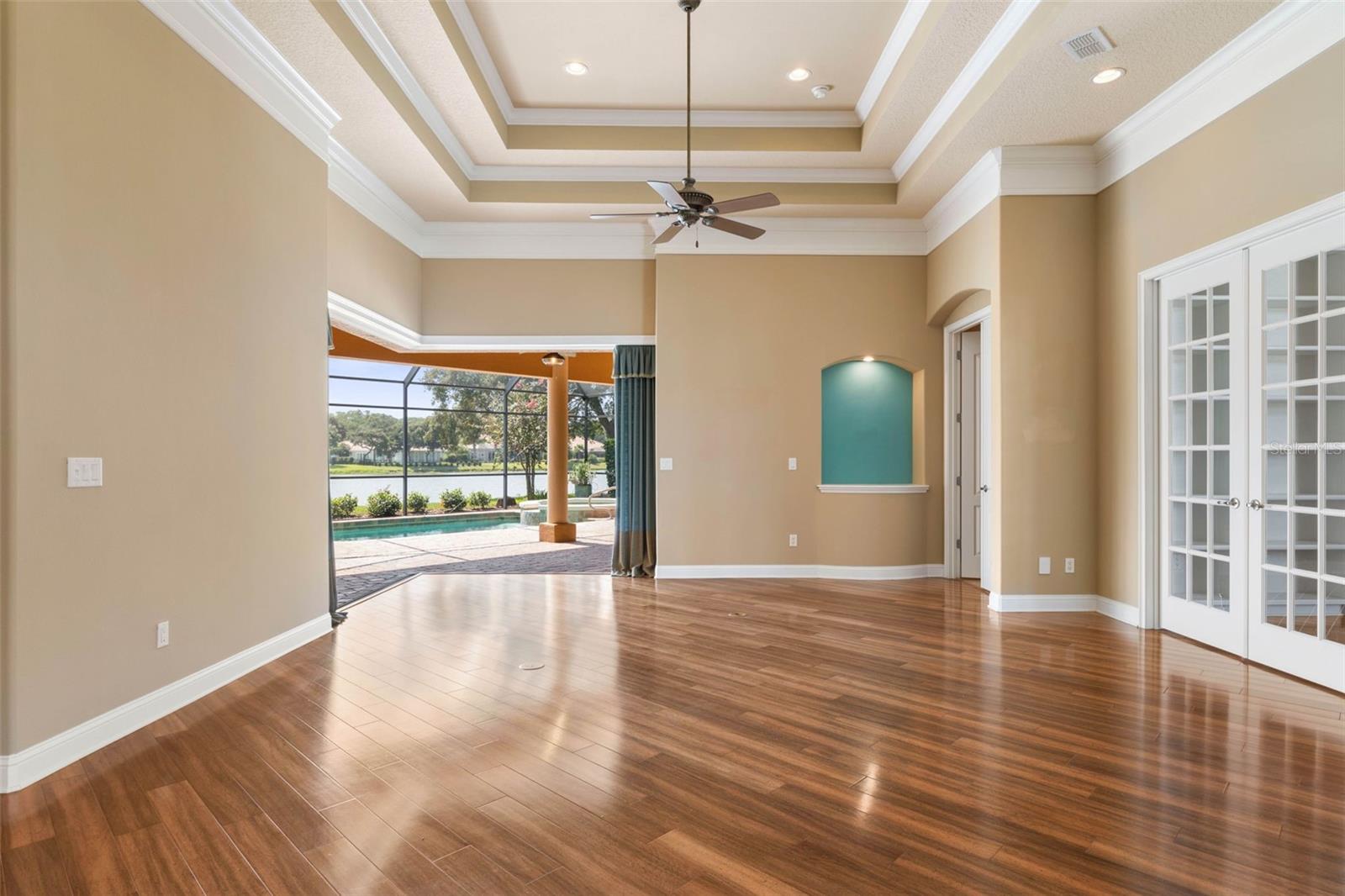 Image 9 of 100 For 30 Oak View Circle E