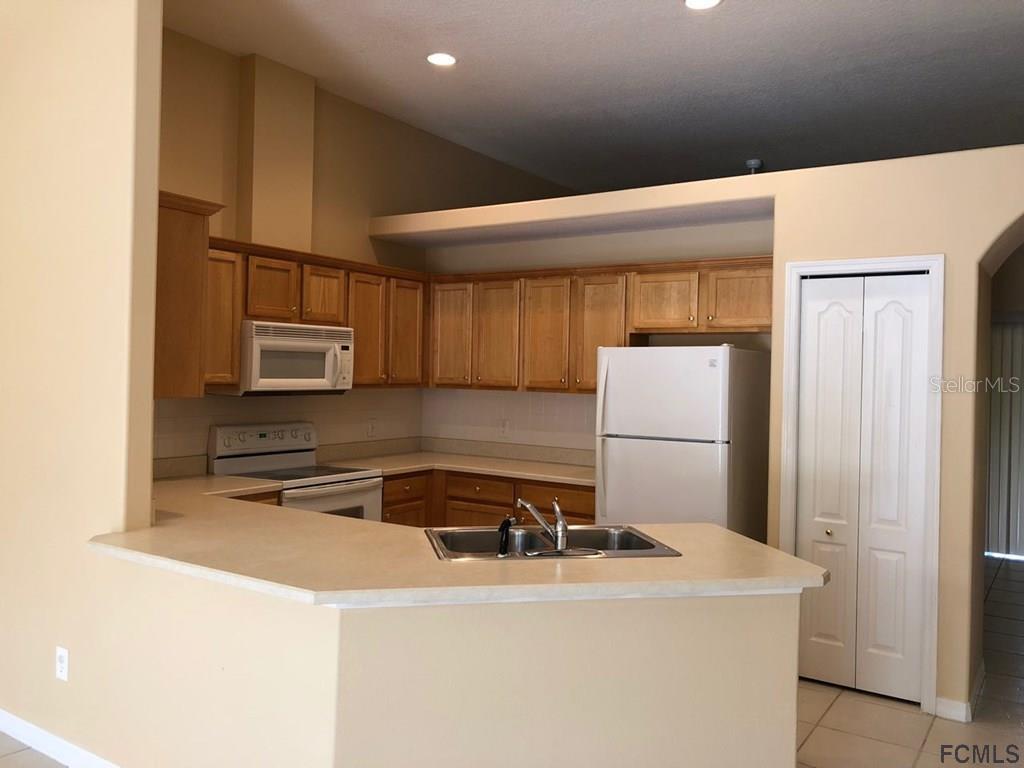 Image 3 of 9 For 139 Brunswick Lane B