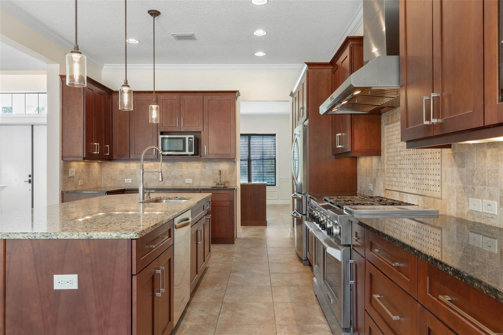 Image 19 of 100 For 7 Spanish Oaks Court