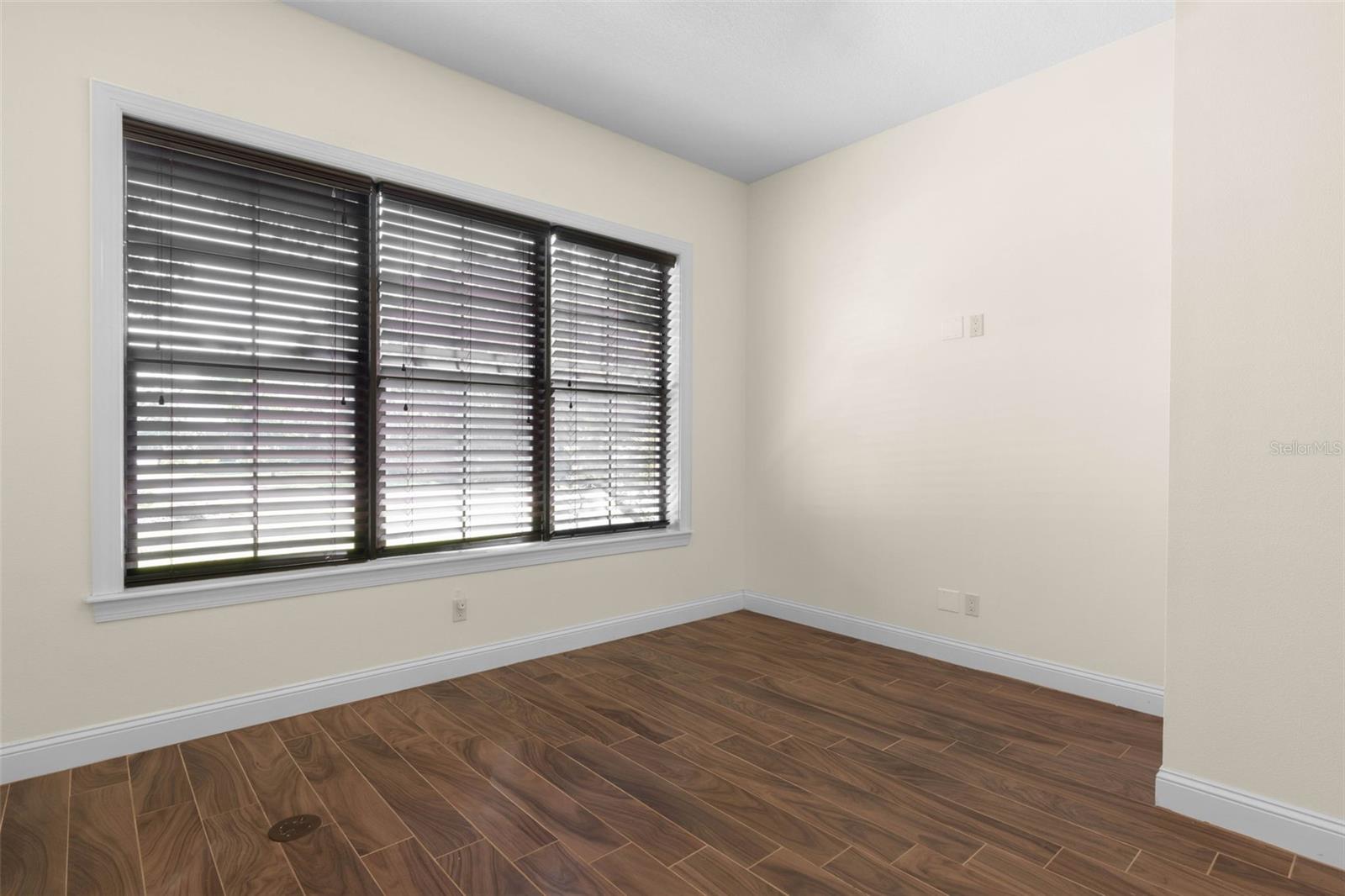 Image 31 of 100 For 7 Spanish Oaks Court