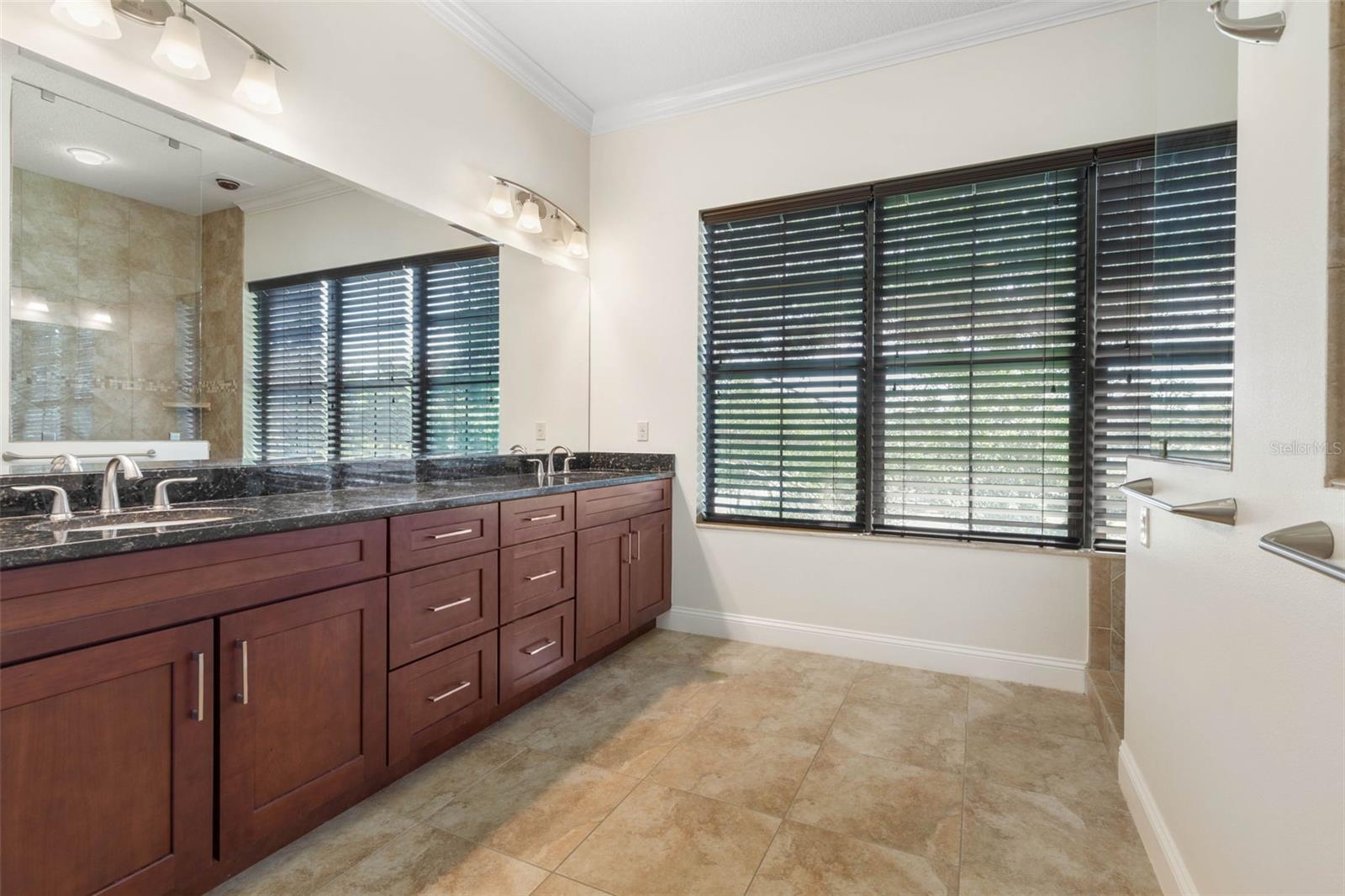 Image 45 of 100 For 7 Spanish Oaks Court