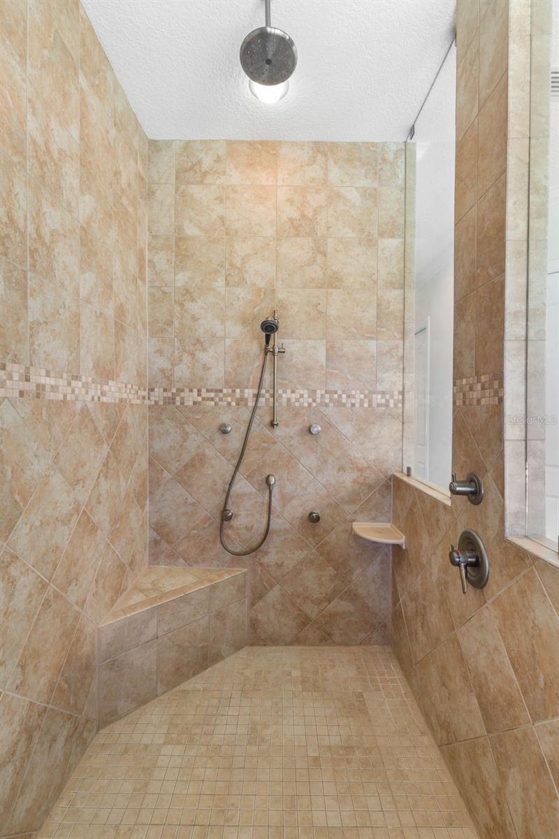 Image 47 of 100 For 7 Spanish Oaks Court