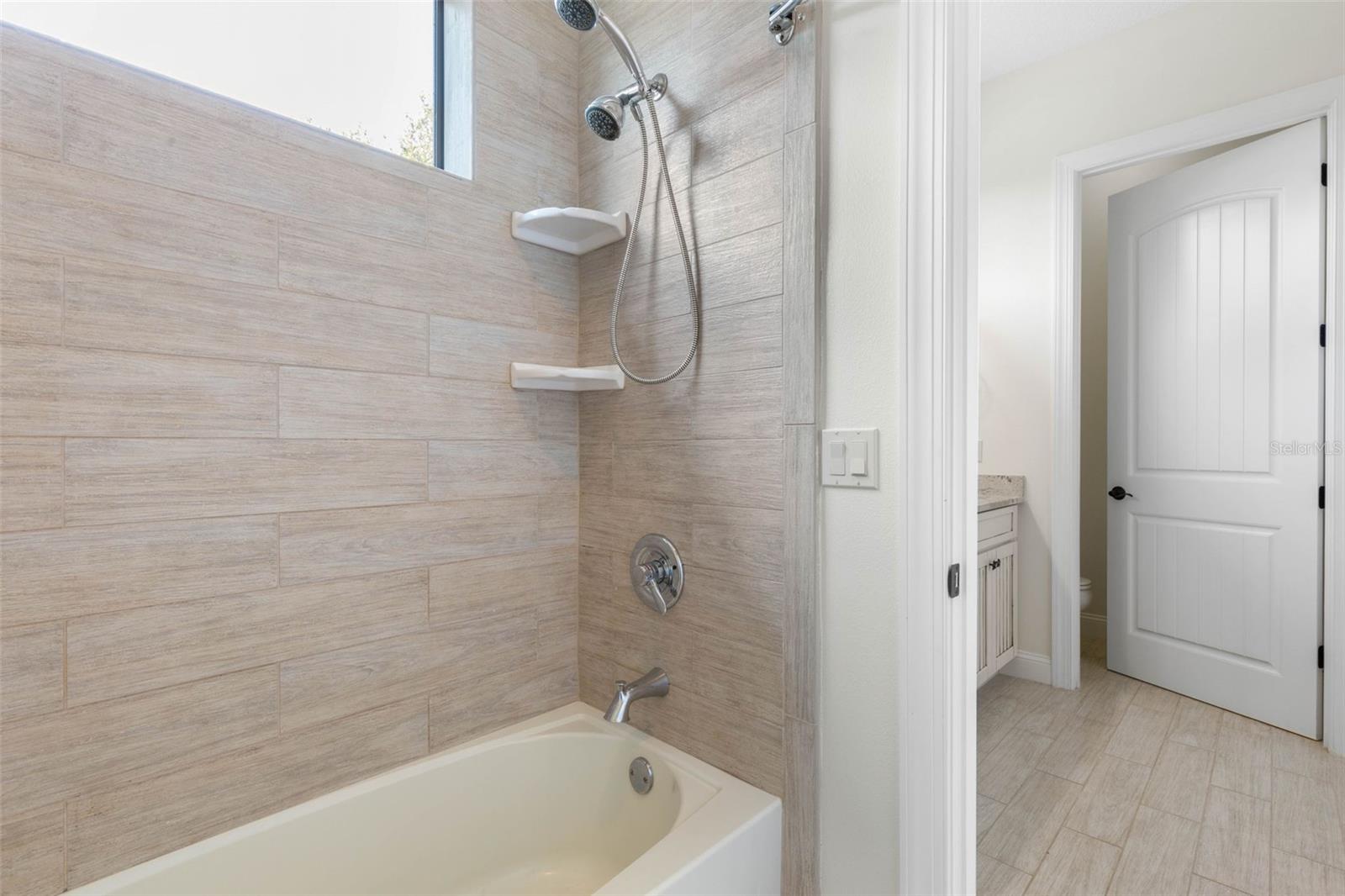Image 54 of 100 For 7 Spanish Oaks Court