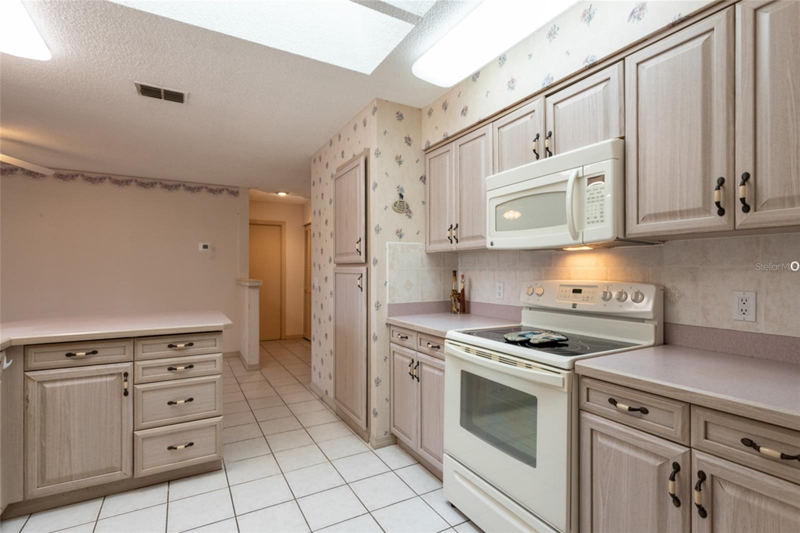 Image 12 of 51 For 41 Covington Lane