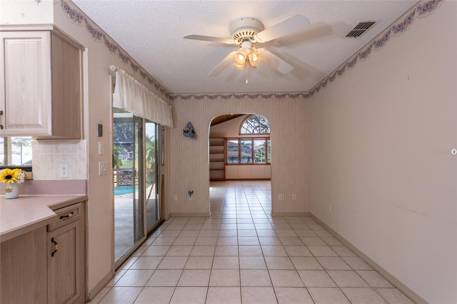 Image 16 of 51 For 41 Covington Lane