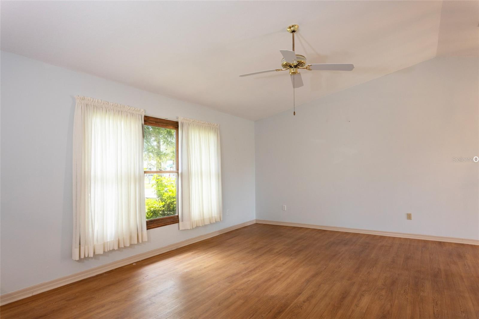 Image 24 of 51 For 41 Covington Lane