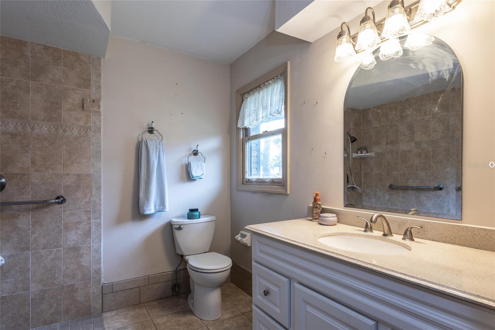 Image 32 of 51 For 41 Covington Lane