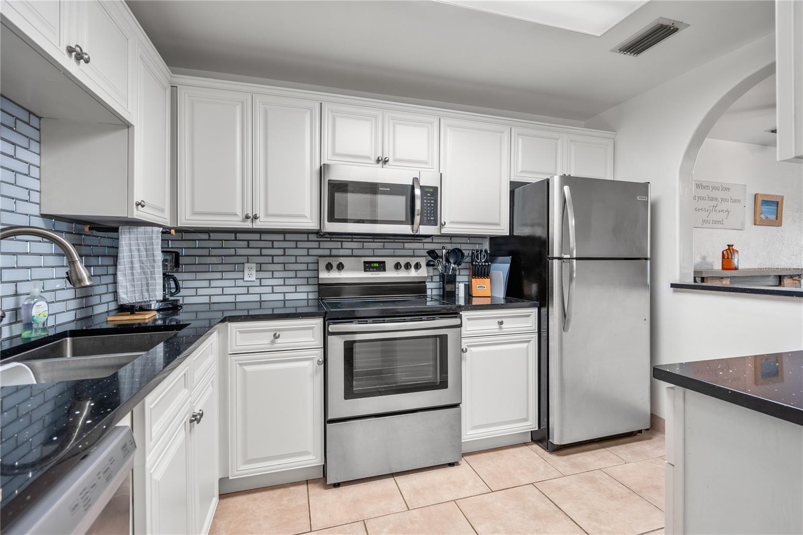 Image 3 of 53 For 2901 Halifax Avenue 205