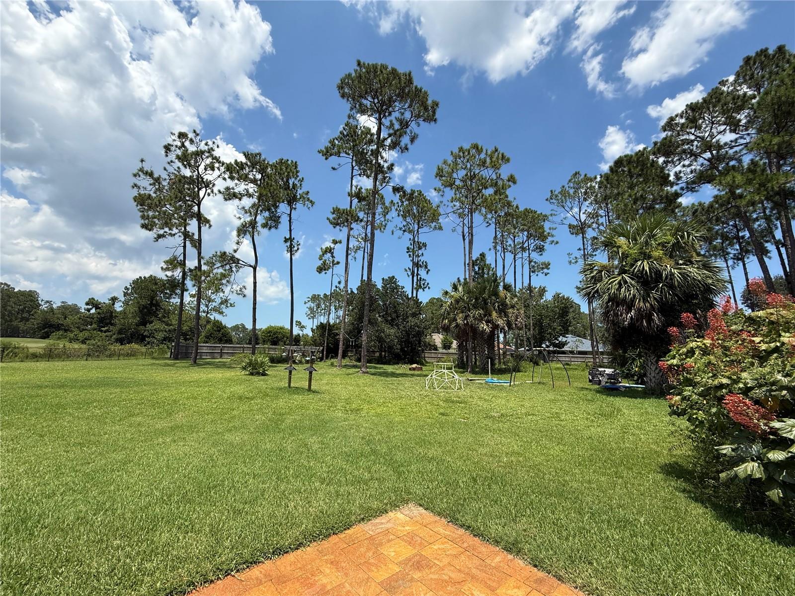 Image 7 of 51 For 87 Eastwood Drive