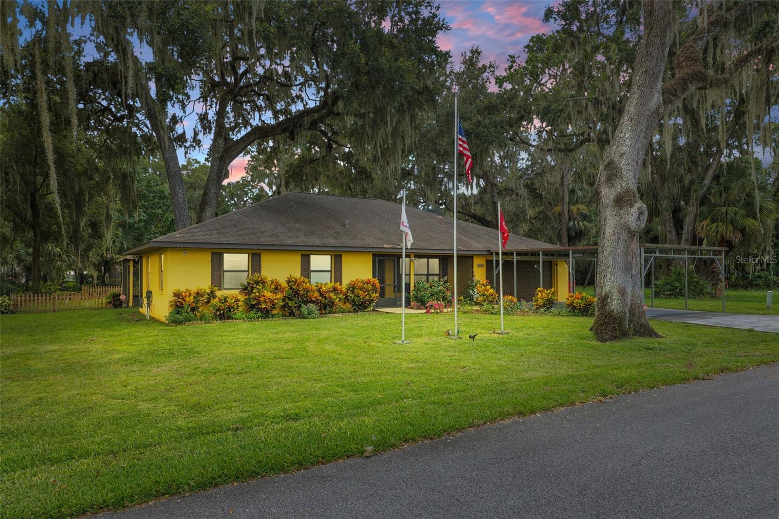 Details for 1251 Cr 436  , LAKE PANASOFFKEE, FL 33538