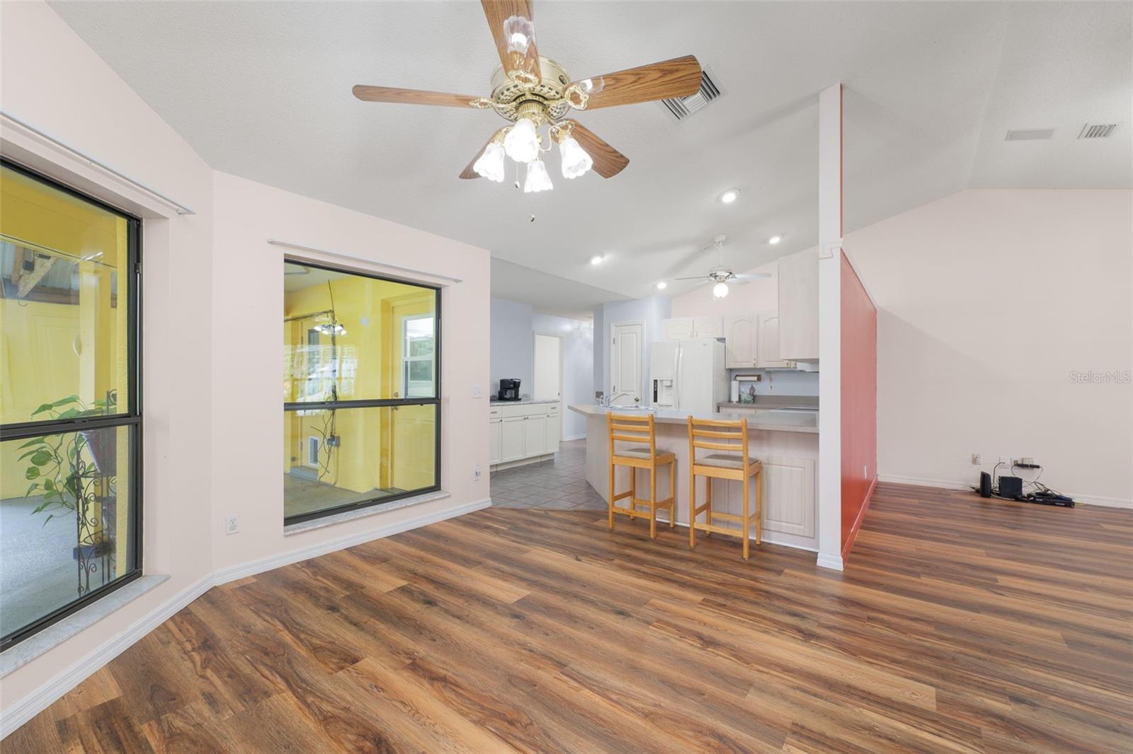 Image 11 of 42 For 1251 Cr 436  