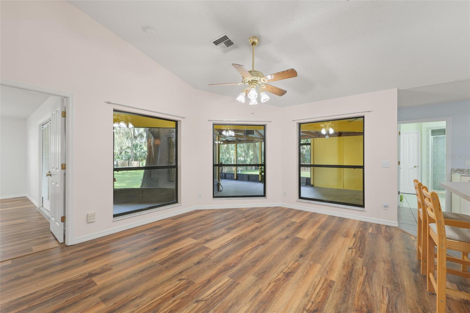 Image 12 of 42 For 1251 Cr 436  