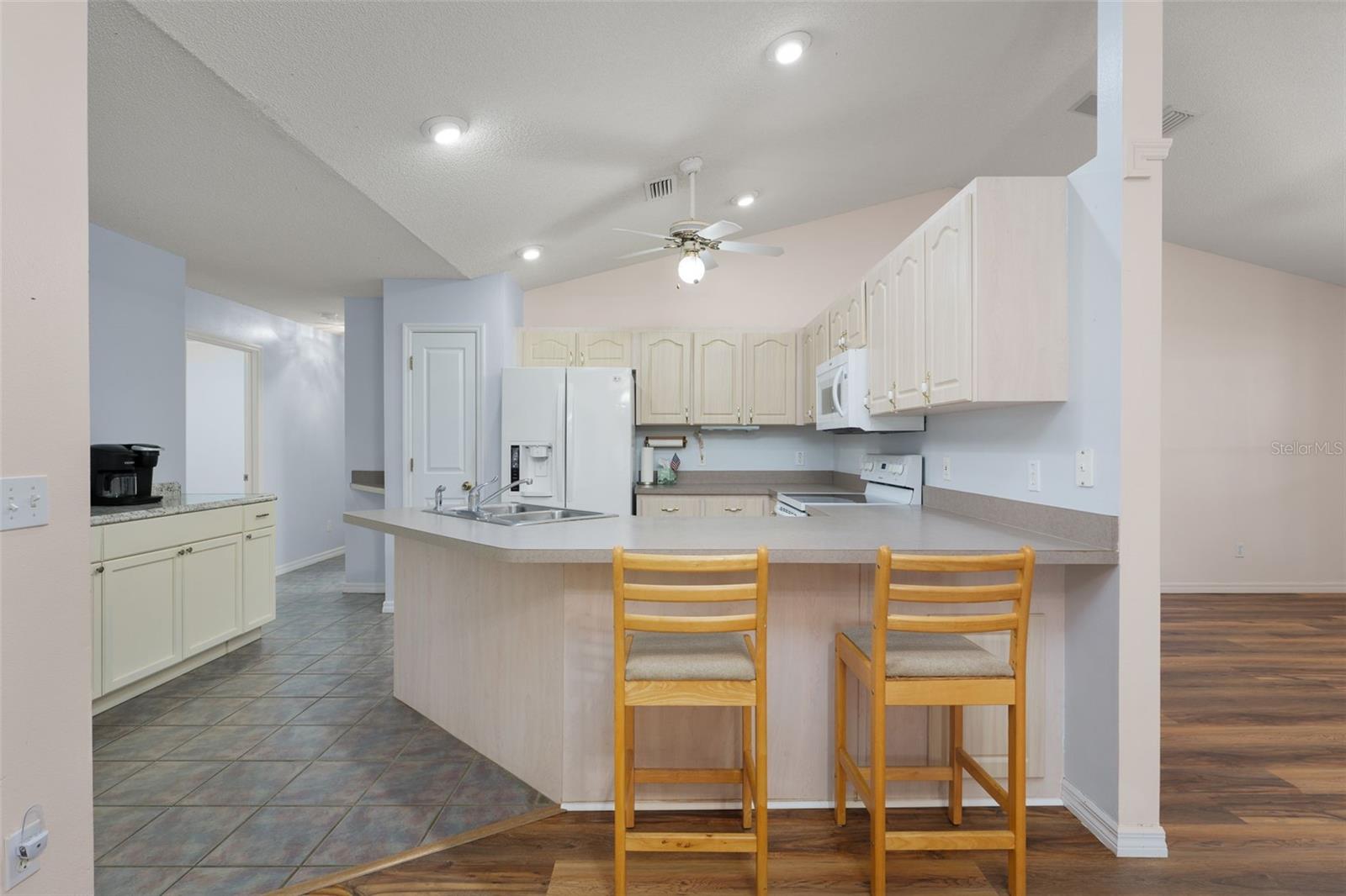 Image 13 of 42 For 1251 Cr 436  