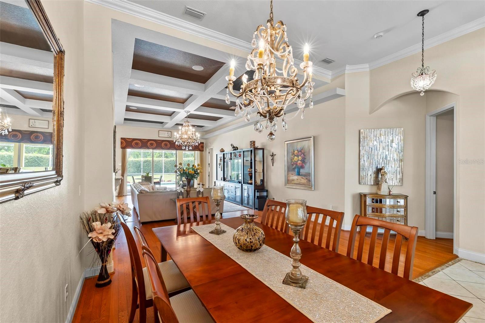 Image 15 of 76 For 98 Southlake Drive