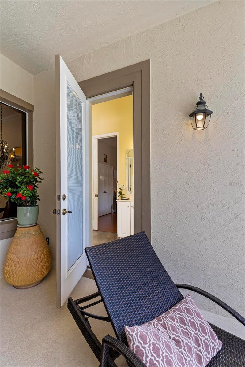 Image 40 of 76 For 98 Southlake Drive