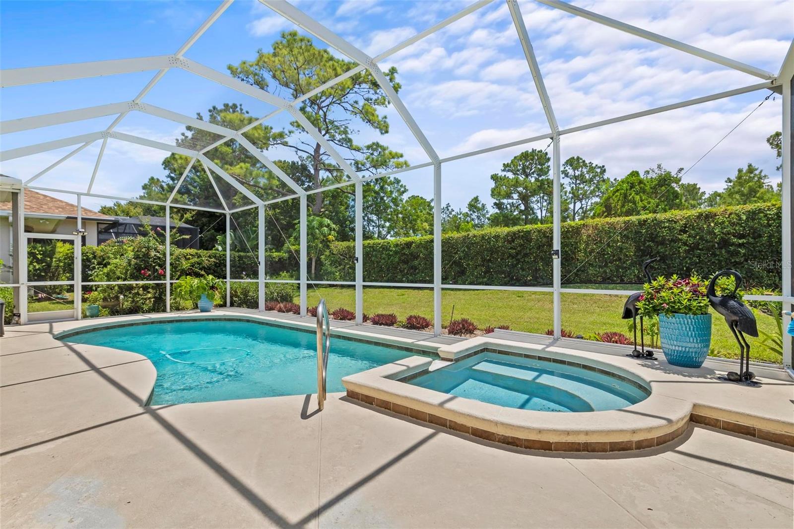 Image 42 of 76 For 98 Southlake Drive