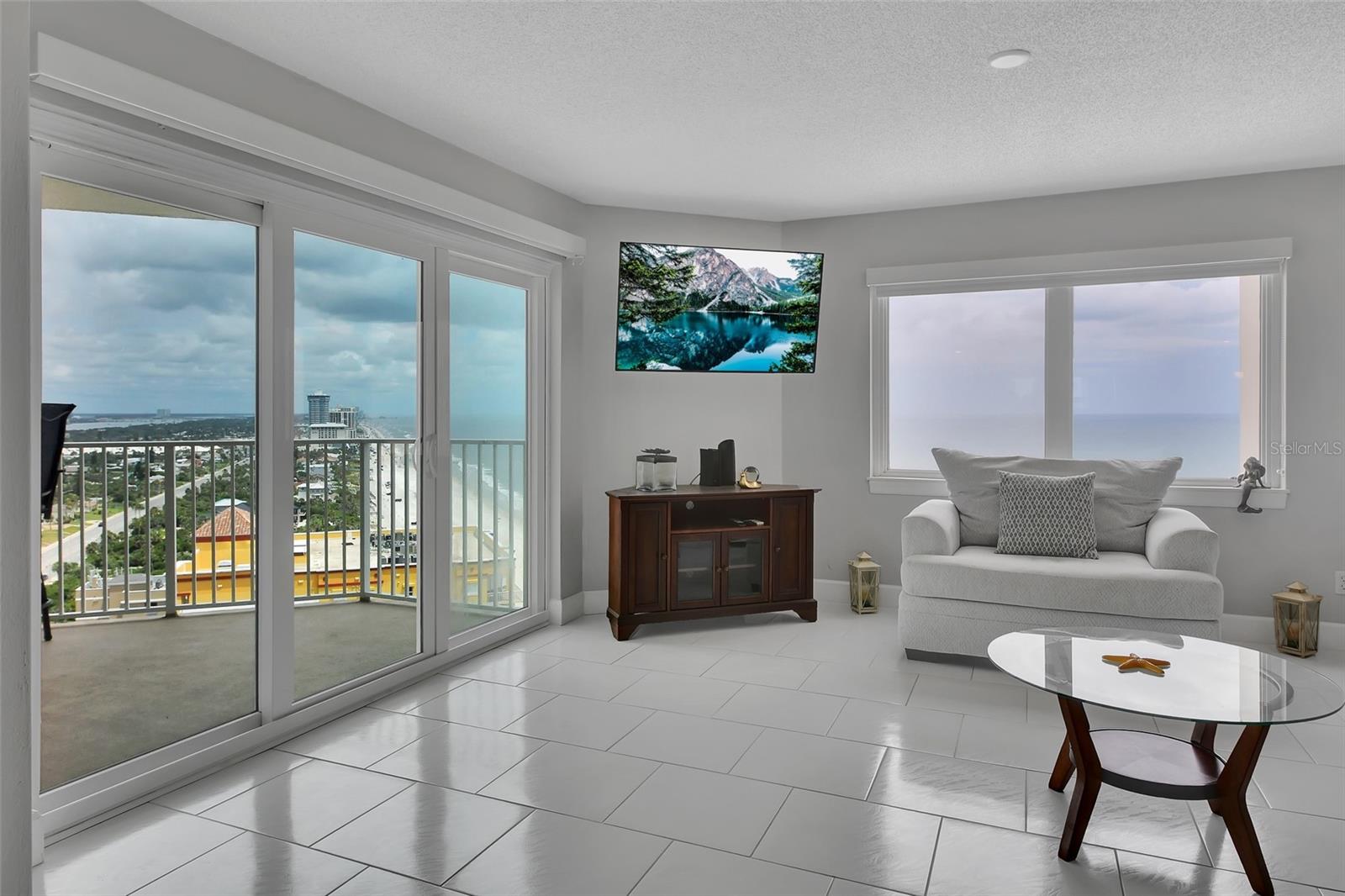Image 16 of 72 For 2937 Atlantic Avenue 2002