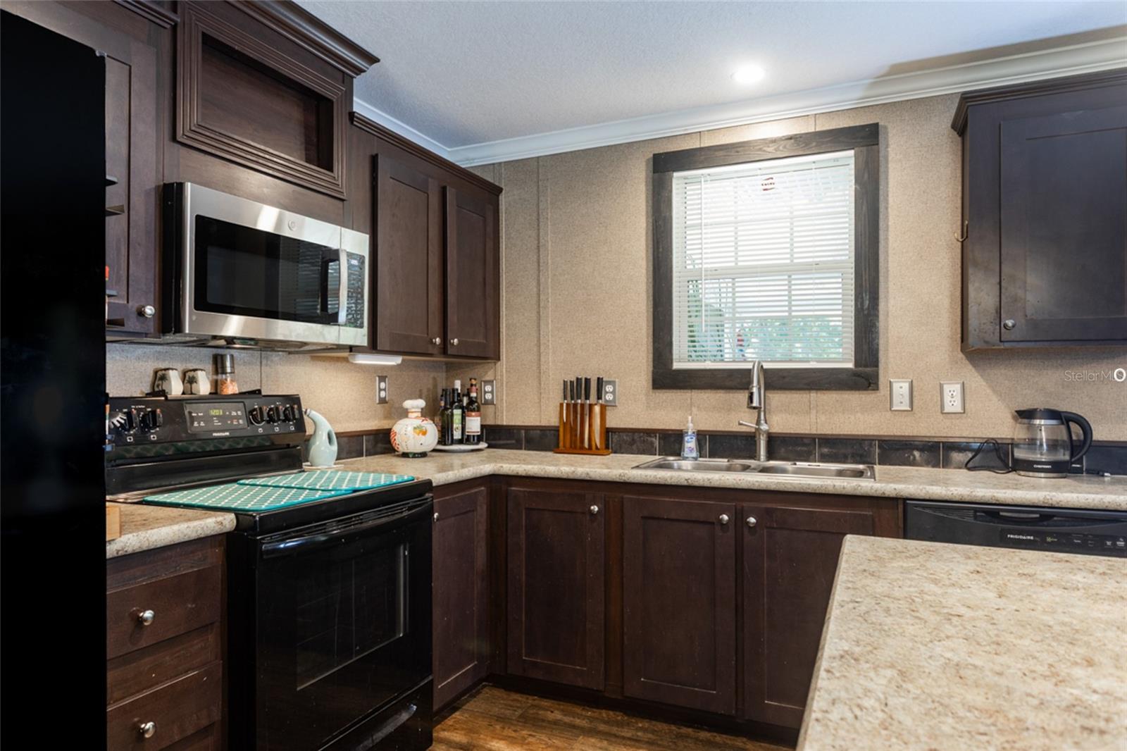 Image 14 of 41 For 5055 Flagler Estates Boulevard