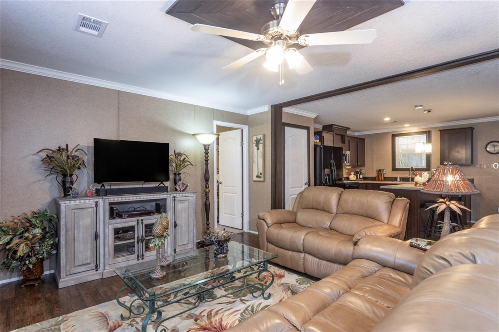 Image 8 of 41 For 5055 Flagler Estates Boulevard
