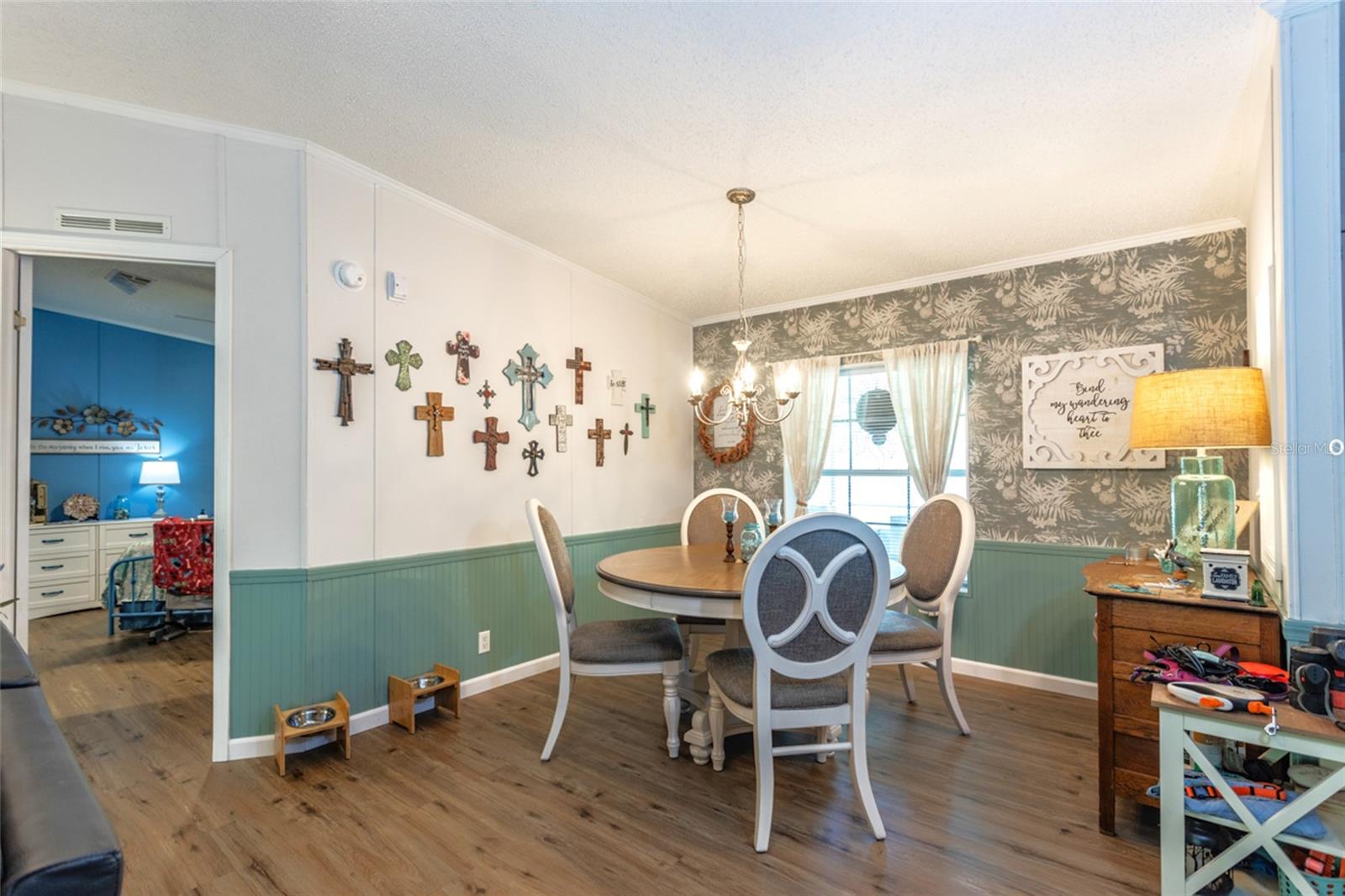 Image 13 of 48 For 1513 Mistletoe Street