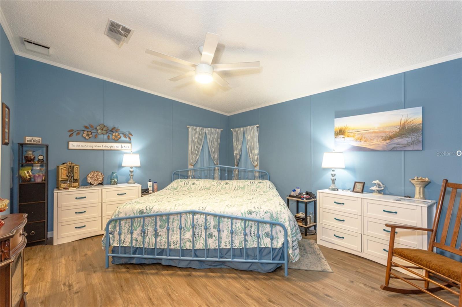 Image 15 of 48 For 1513 Mistletoe Street