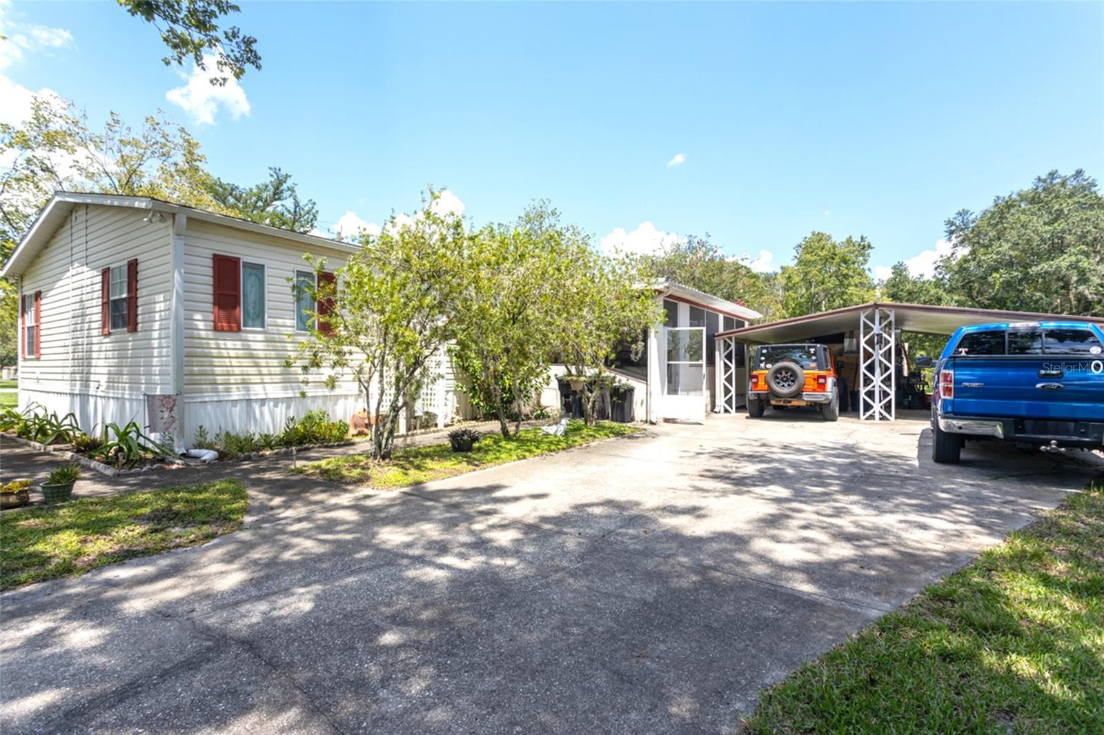 Image 2 of 48 For 1513 Mistletoe Street