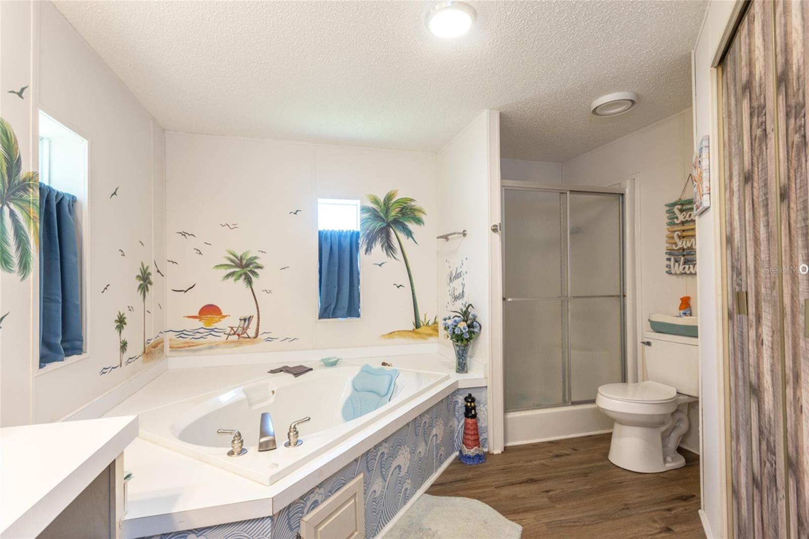 Image 22 of 48 For 1513 Mistletoe Street