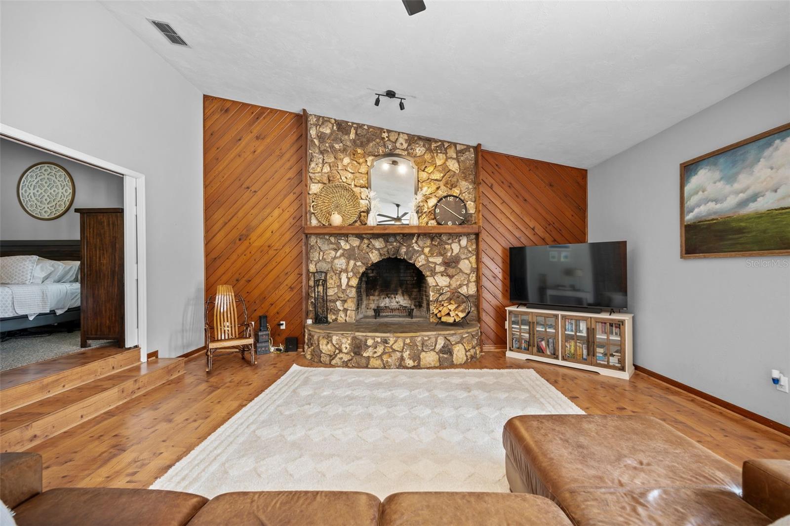 Image 30 of 67 For 918 Gallberry Court