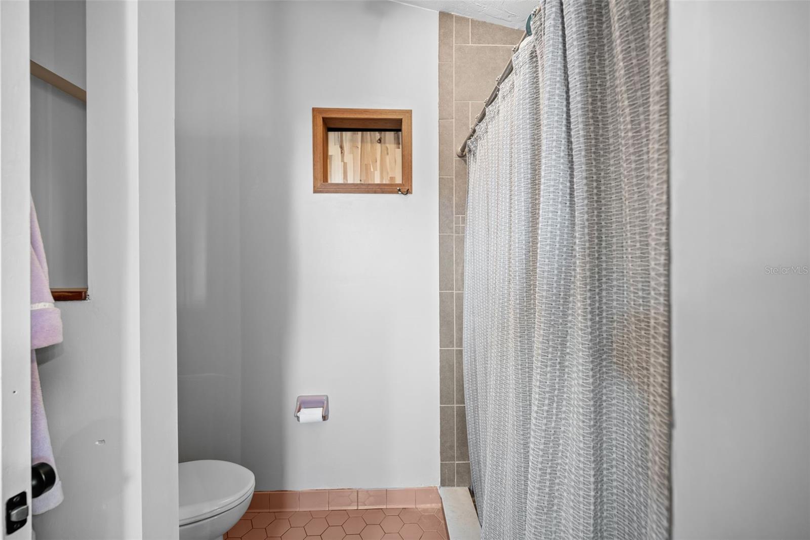 Image 35 of 67 For 918 Gallberry Court