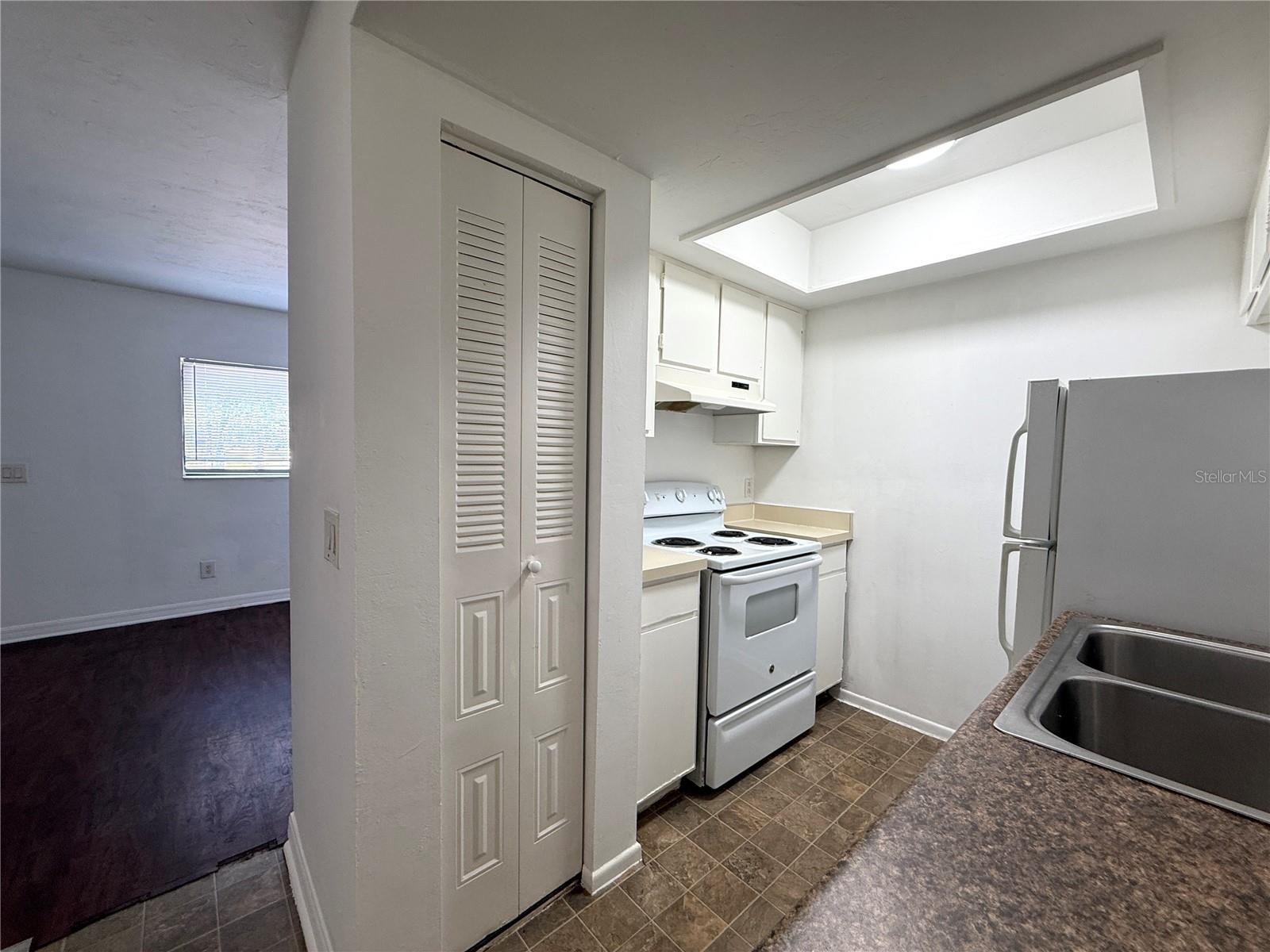 Image 6 of 8 For 510 69th Street