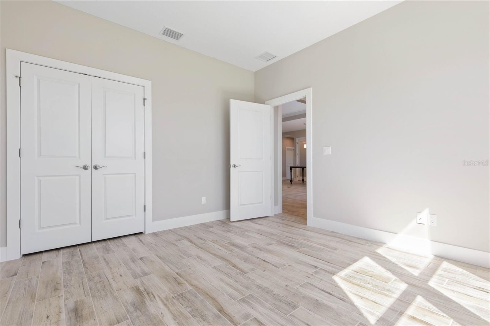 Image 38 of 66 For 38 Armand Beach Drive