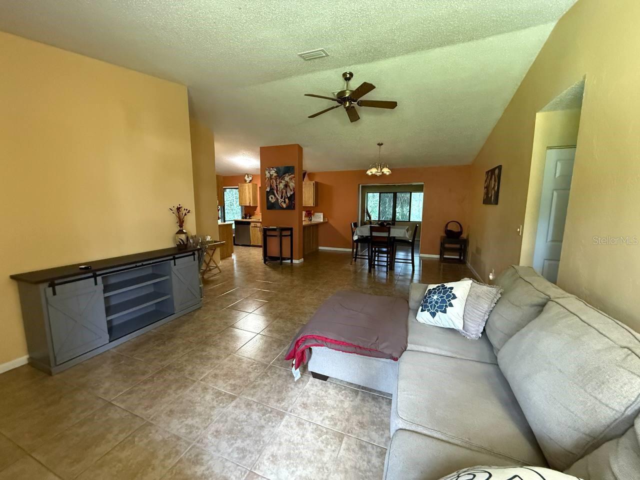 Image 4 of 28 For 107 Palmwood Drive
