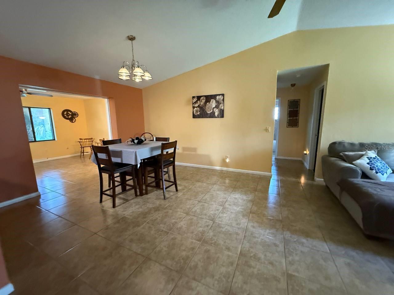 Image 9 of 28 For 107 Palmwood Drive