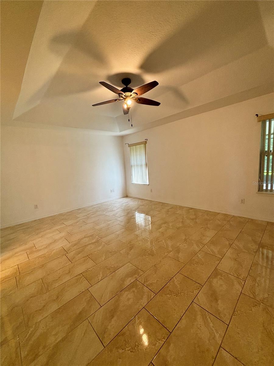 Image 11 of 19 For 4 Bud Hollow Drive