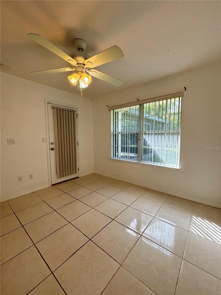 Image 12 of 19 For 4 Bud Hollow Drive