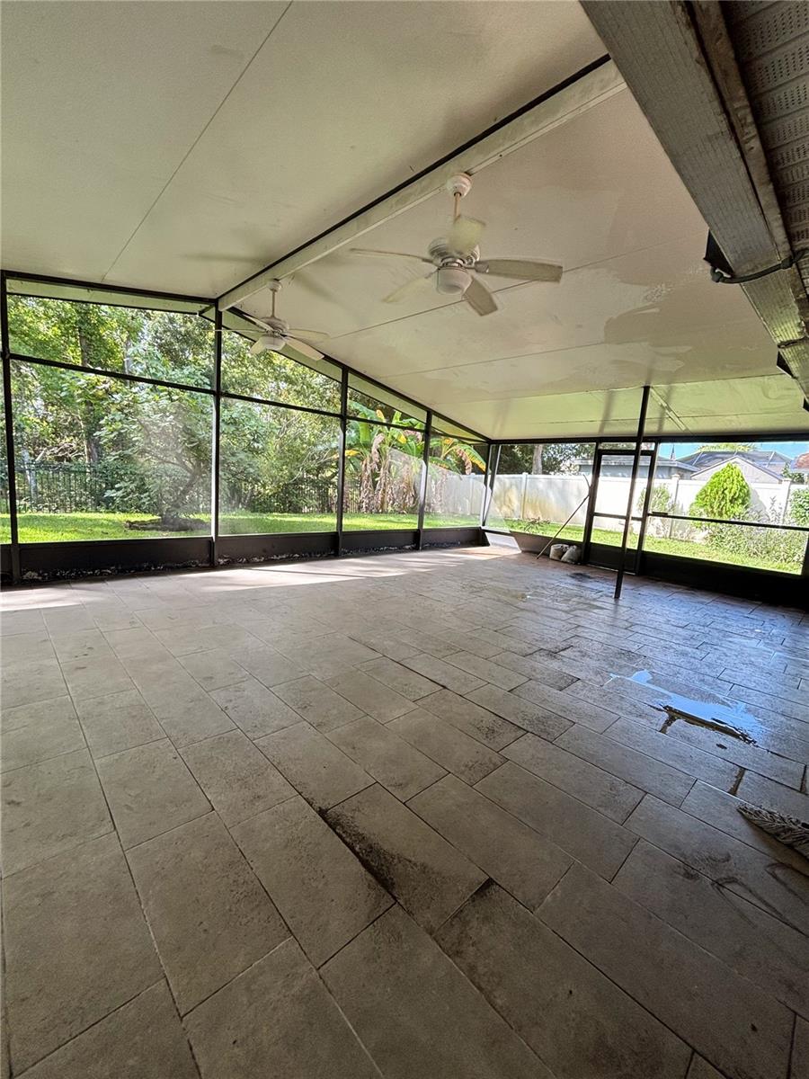 Image 18 of 19 For 4 Bud Hollow Drive