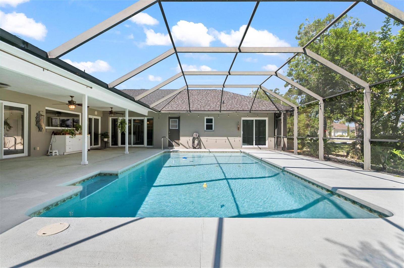 Image 46 of 100 For 3 Cedarford Court