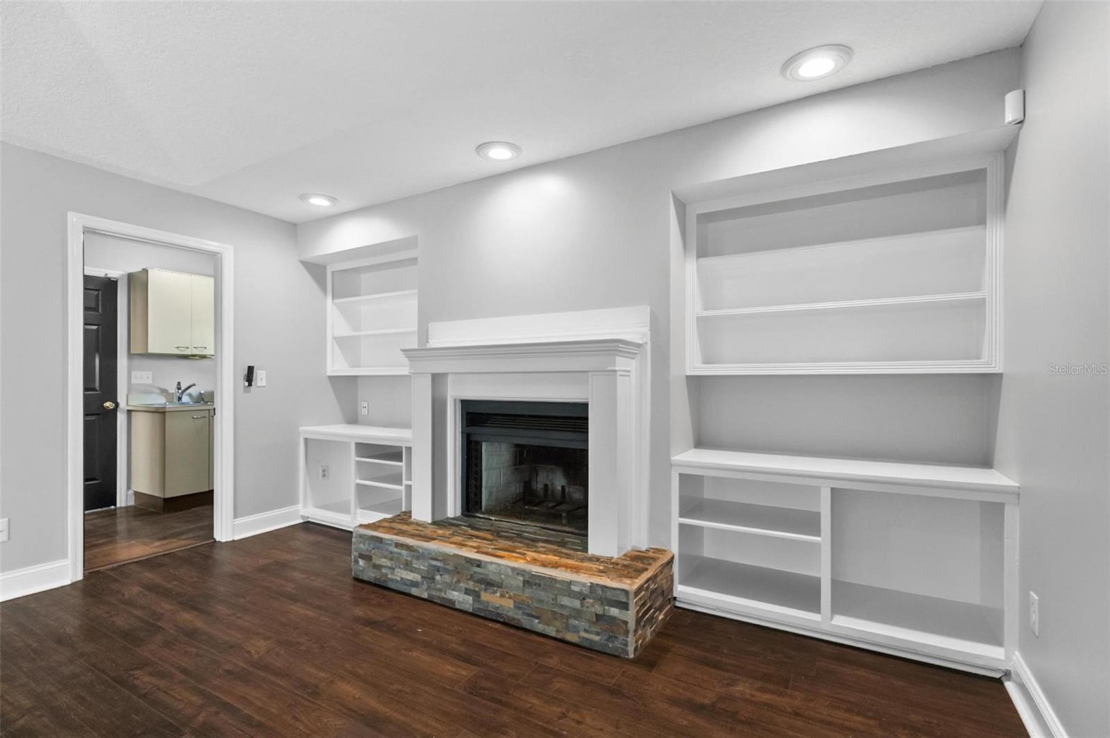 Image 69 of 100 For 3 Cedarford Court