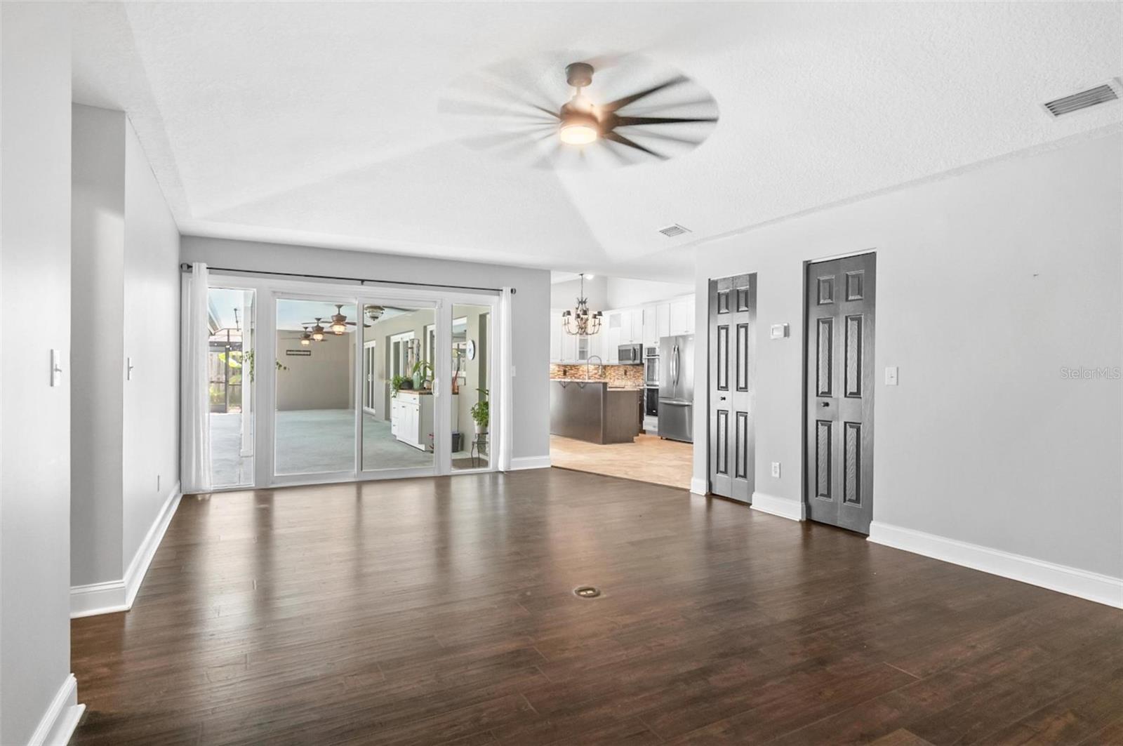 Image 72 of 100 For 3 Cedarford Court