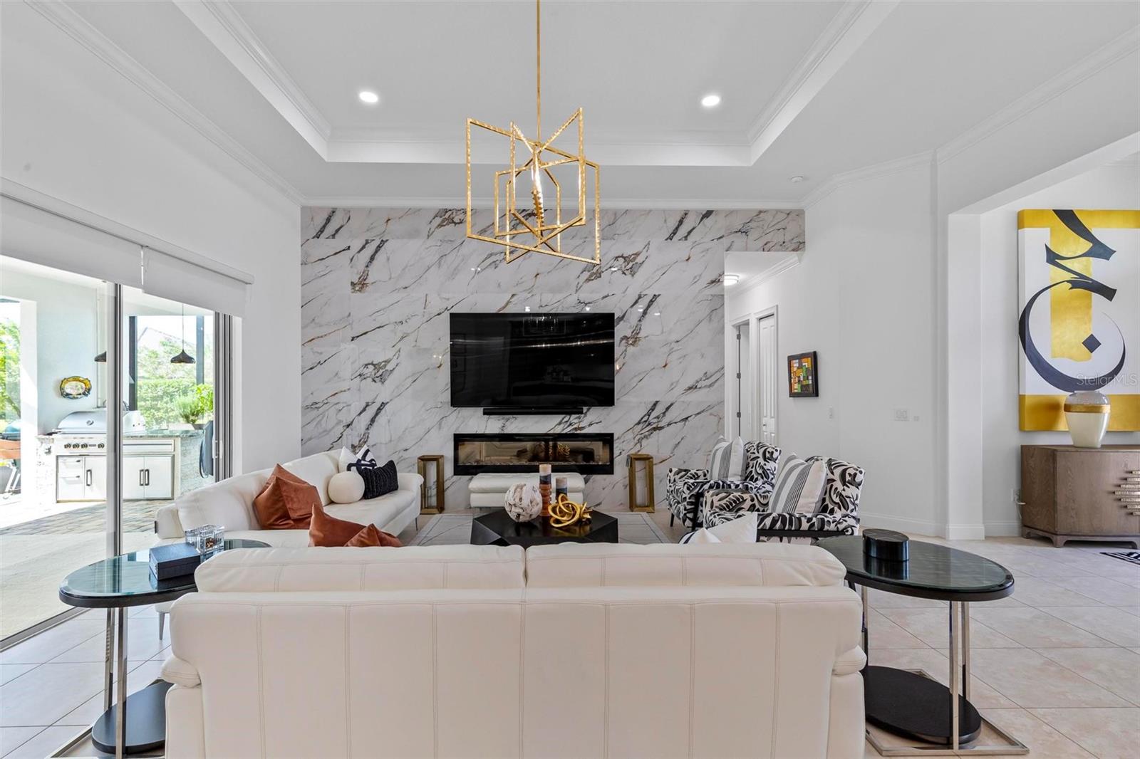 Image 13 of 91 For 215 Willow Oak Way