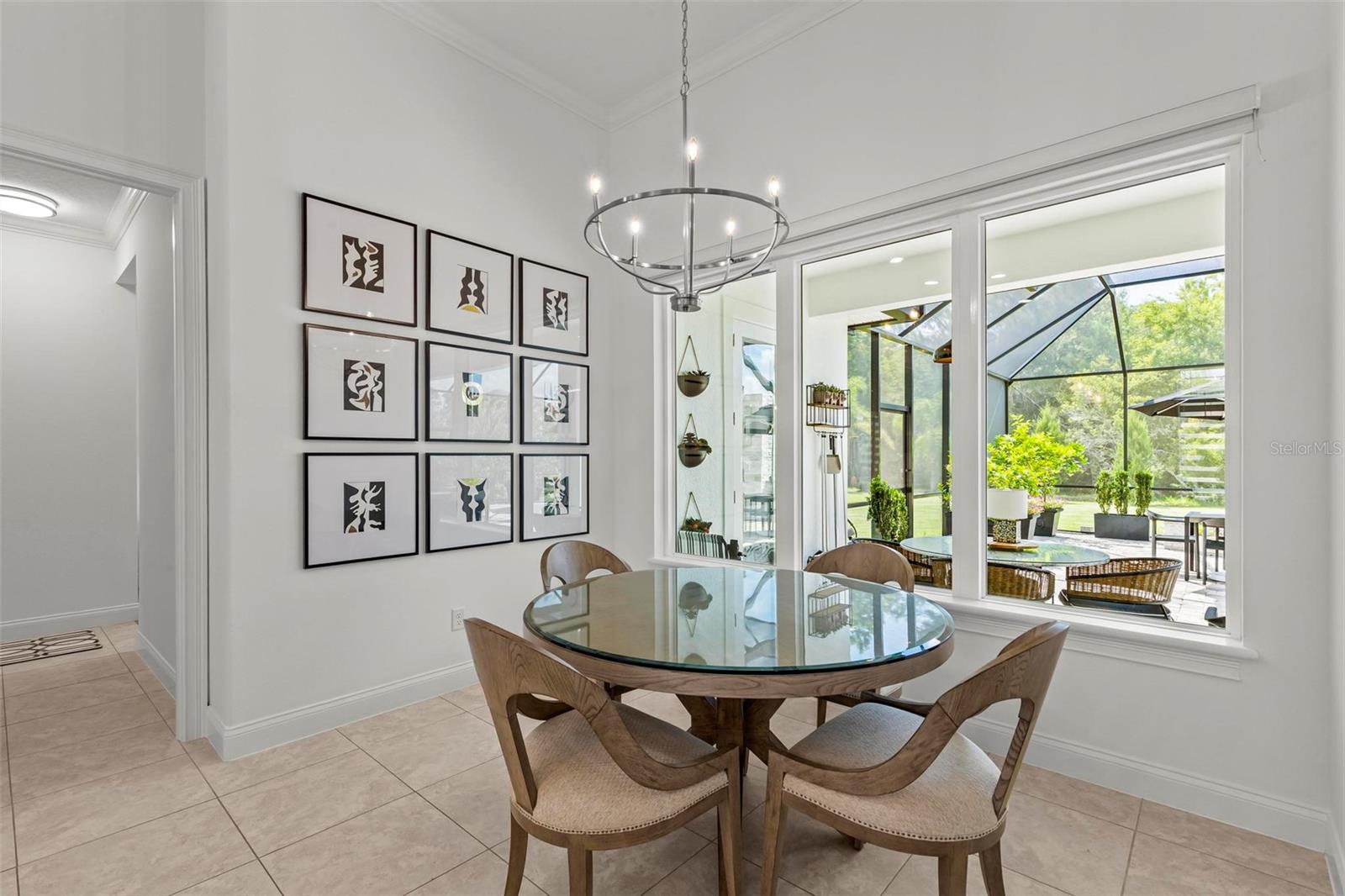 Image 25 of 91 For 215 Willow Oak Way