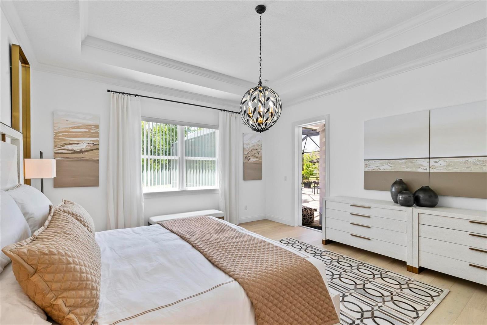 Image 29 of 91 For 215 Willow Oak Way