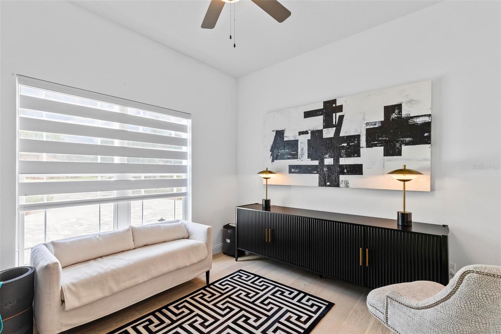 Image 35 of 91 For 215 Willow Oak Way