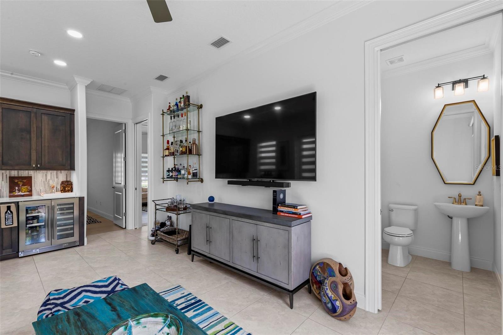 Image 41 of 91 For 215 Willow Oak Way