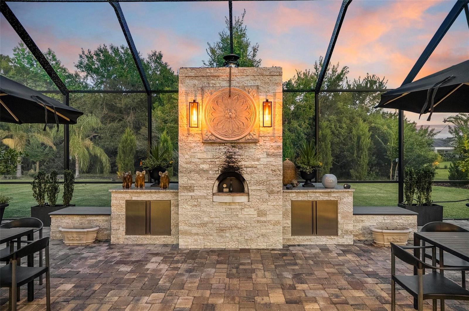 Image 50 of 91 For 215 Willow Oak Way
